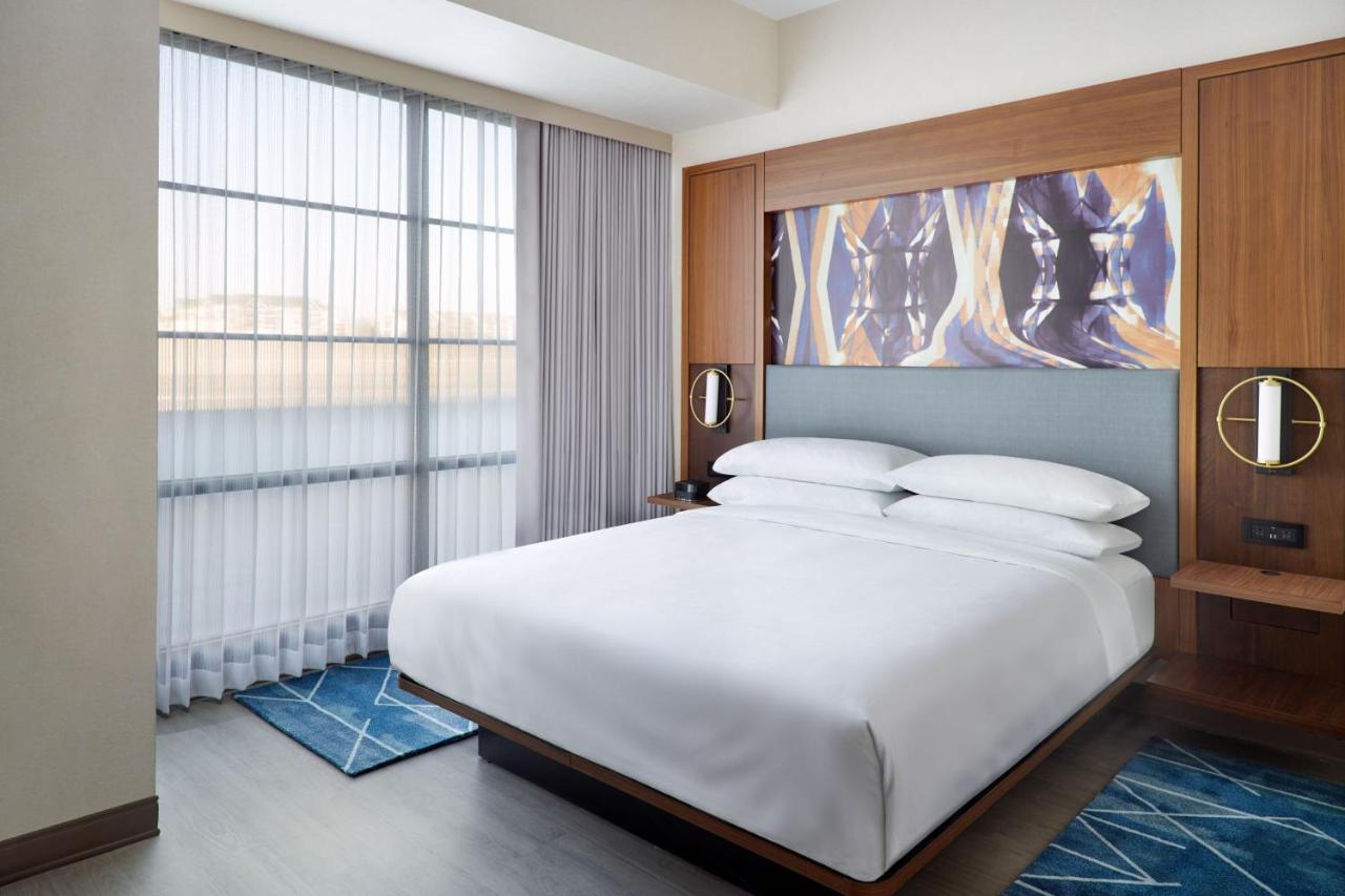 Marriott Knoxville Downtown Екстер'єр фото